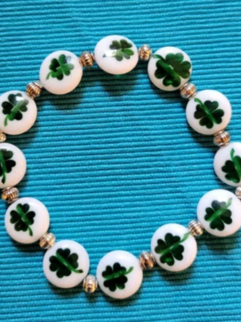 Green Shamrock White Beads Elastic Bracelet